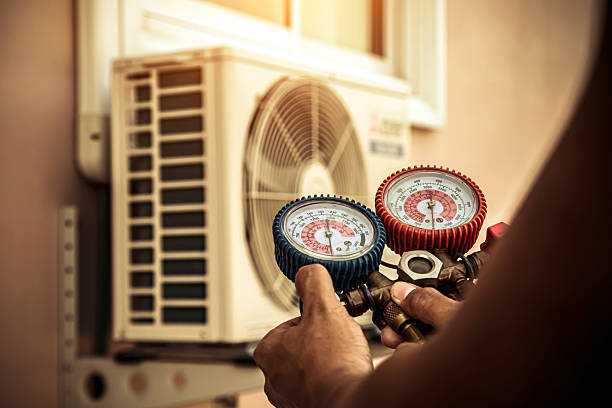 Professional Emergency Hvac technician working in Cherry Hill, VA